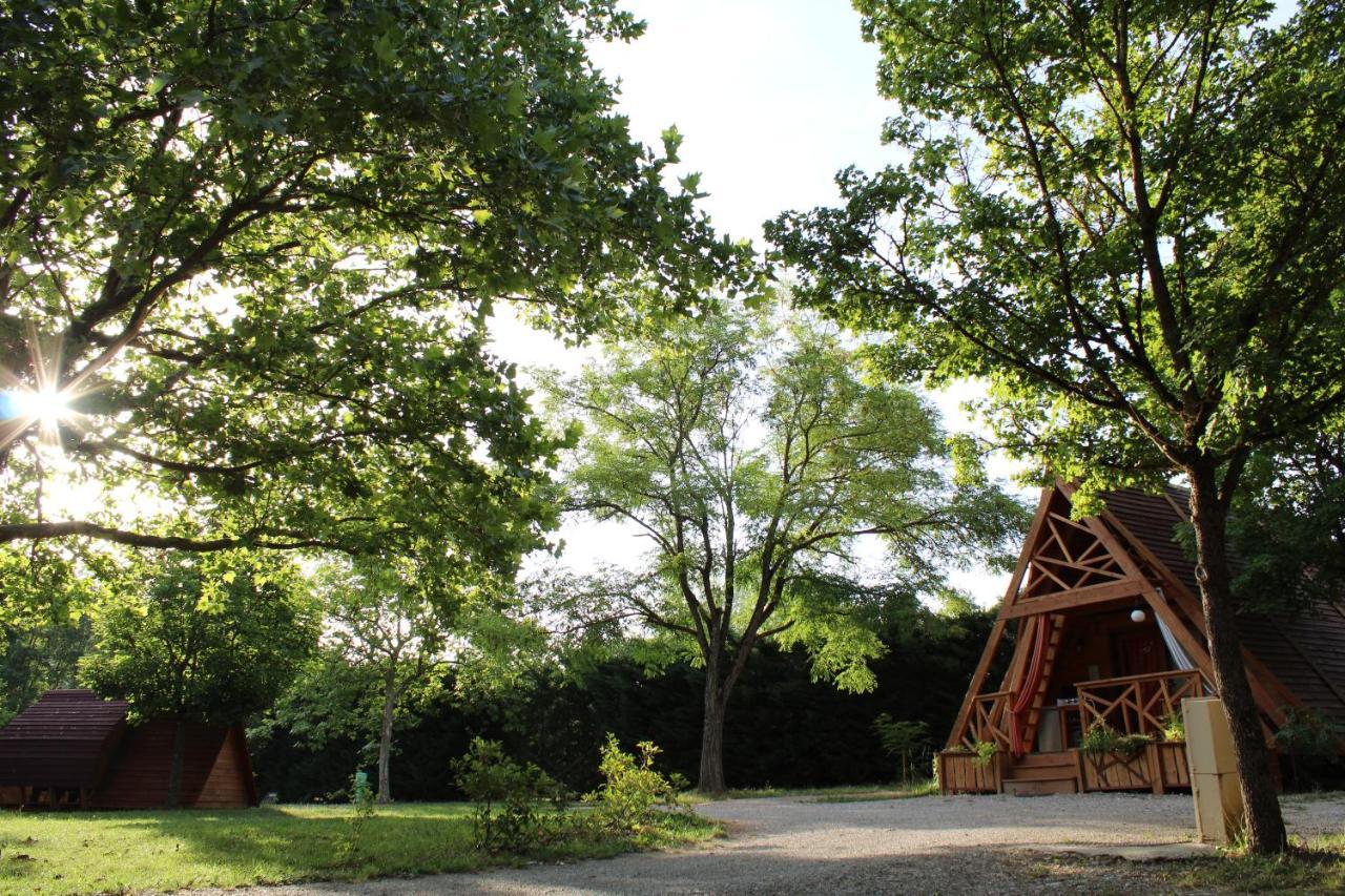 Habitat Createur - Hebergements Insolites Au Camping Municipal "Les Ecureuils" Recoubeau-Jansac Eksteriør billede
