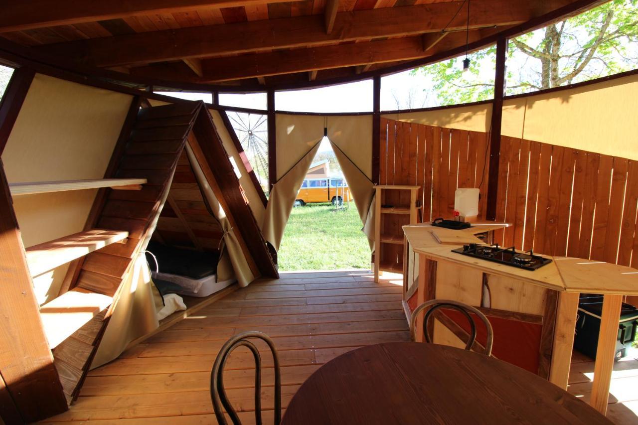 Habitat Createur - Hebergements Insolites Au Camping Municipal "Les Ecureuils" Recoubeau-Jansac Eksteriør billede