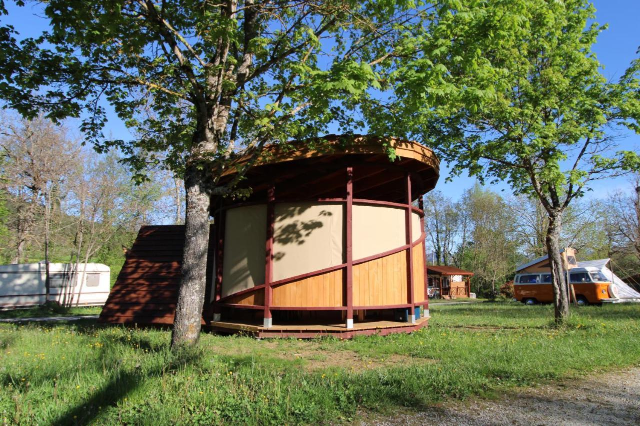 Habitat Createur - Hebergements Insolites Au Camping Municipal "Les Ecureuils" Recoubeau-Jansac Eksteriør billede